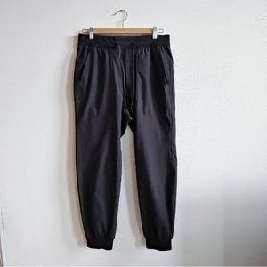 Lululemon ABC Jogger Shorter 28" Black Size Medium